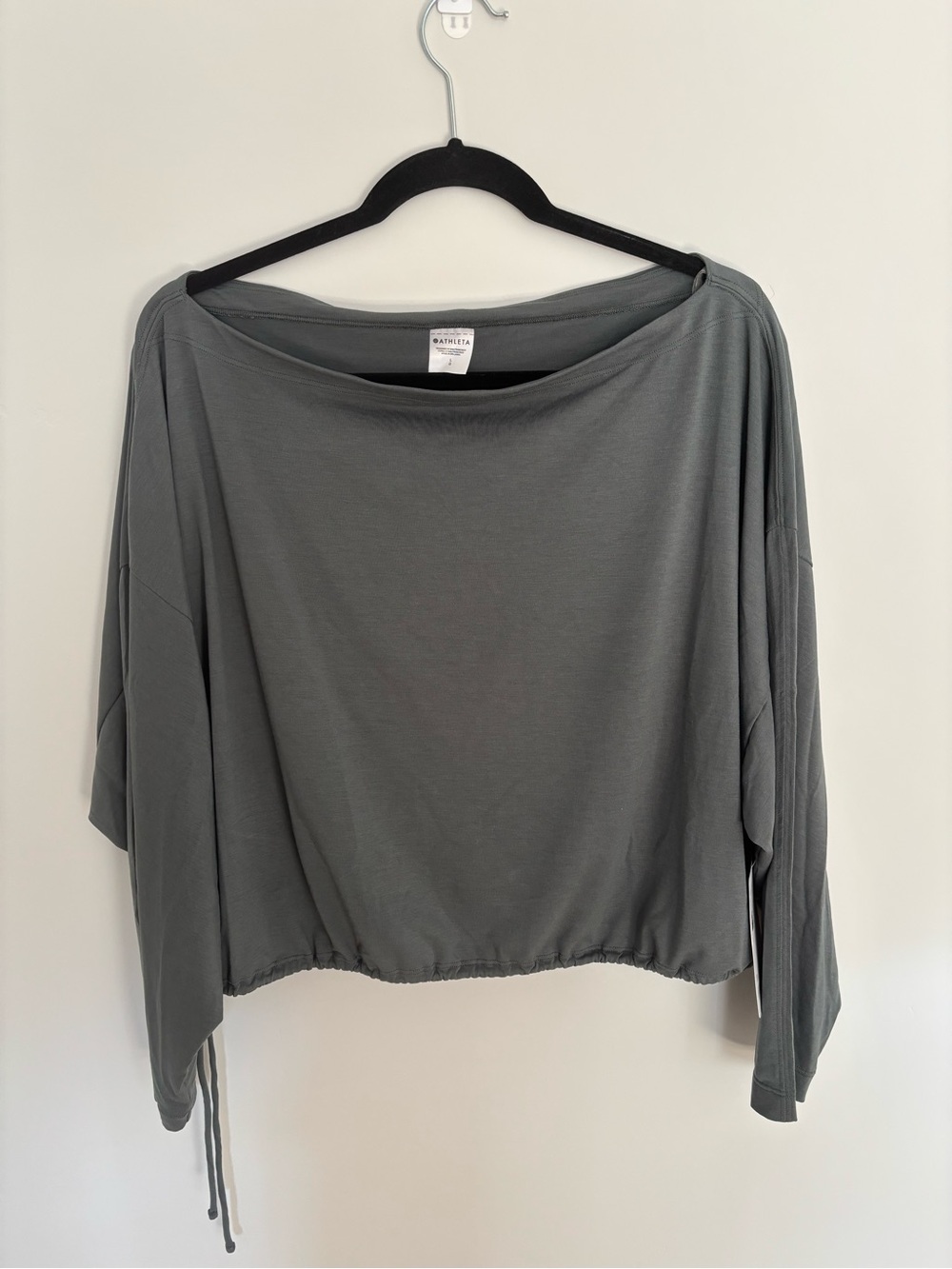Athleta Greenish/Gray Boatneck Long-Sleeve Cropped Top with Cinch Waist